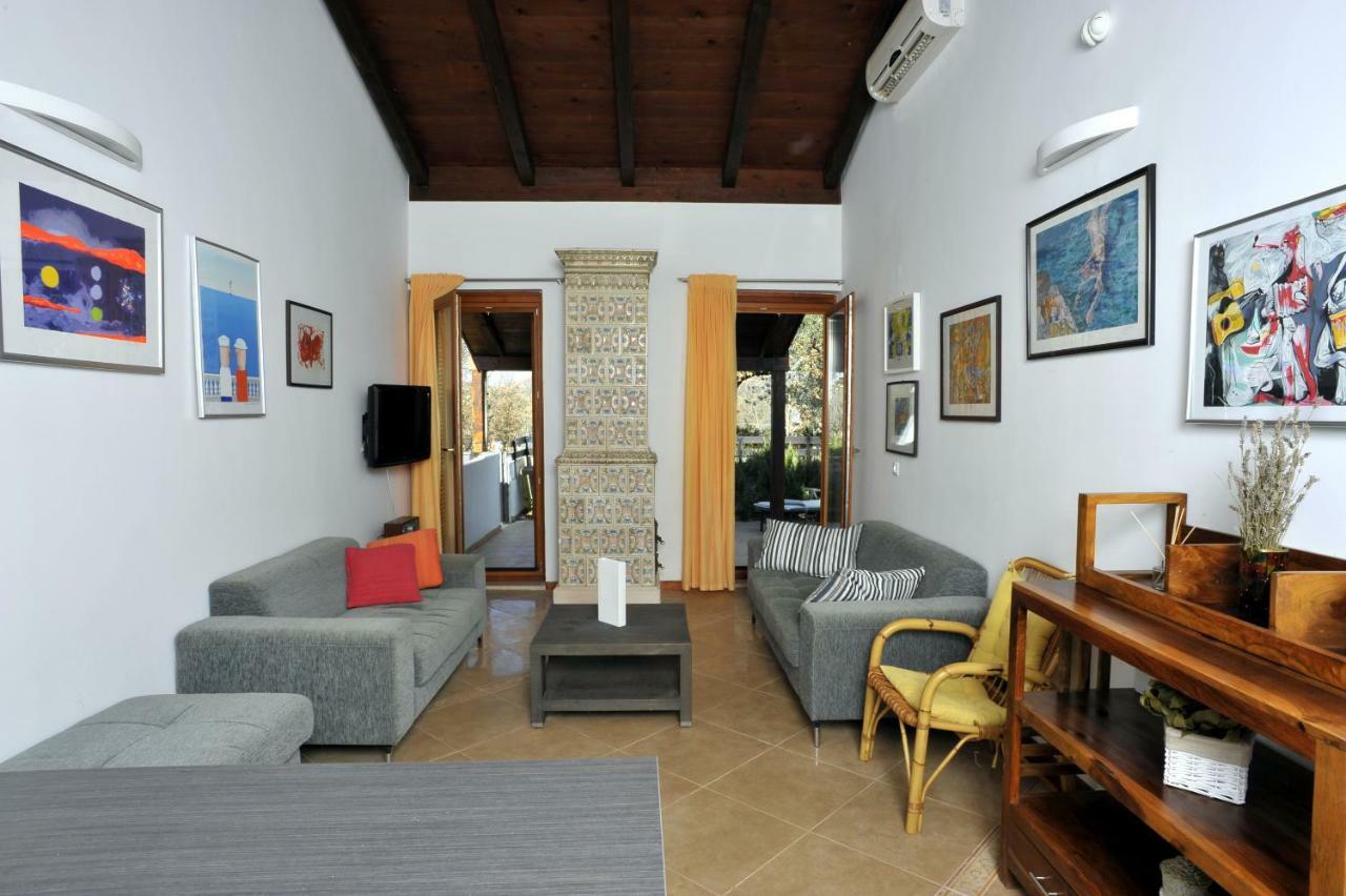 Holiday House Lena Πόρετς Εξωτερικό φωτογραφία